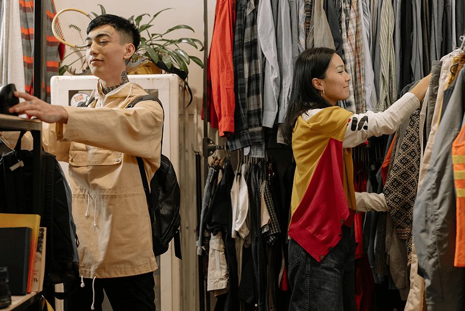 Benefits of buying secondhand clothes